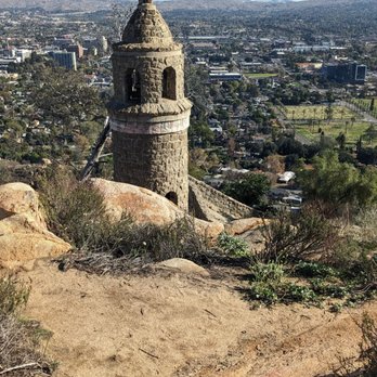 Mt. Rubidoux Park - Another view - Hiking Near Me - Riverside, California Mt. Rubidoux Park - Another view - Hiking Near Me - Riverside, California