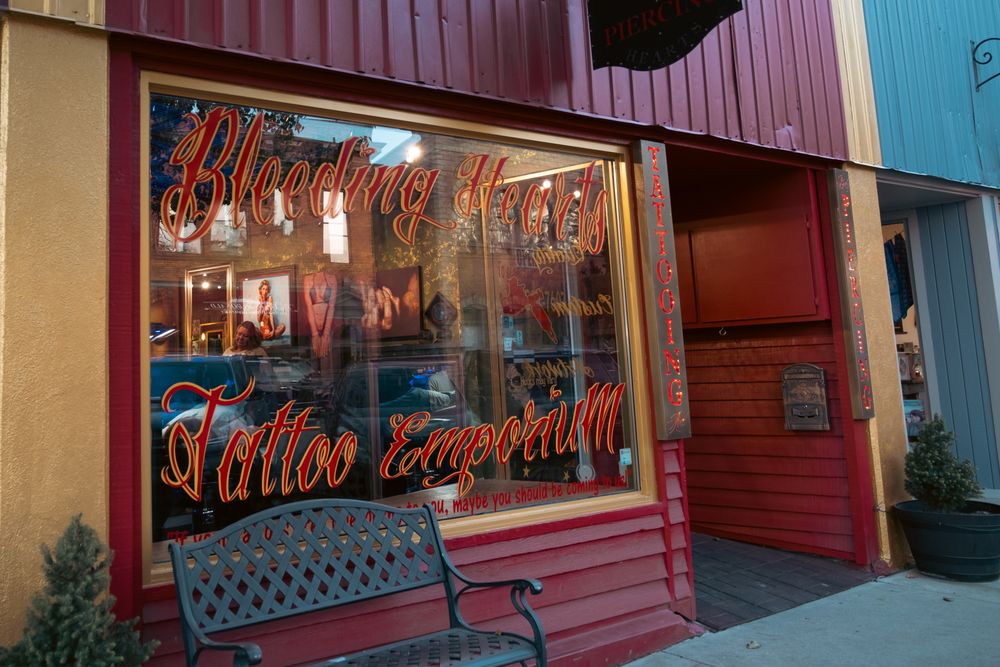 BLEEDING HEARTS TATTOO EMPORIUM - 45 Photos & 11 Reviews - 105 W Main ...