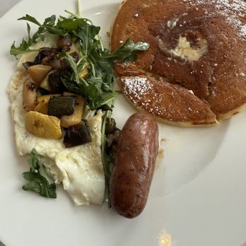 The Belvedere - Fritatta, Chicken Sausage and Pancake - Breakfast & Brunch Near Me - Beverly Hills, California The Belvedere - Fritatta, Chicken Sausage and Pancake - Breakfast & Brunch Near Me - Beverly Hills, California