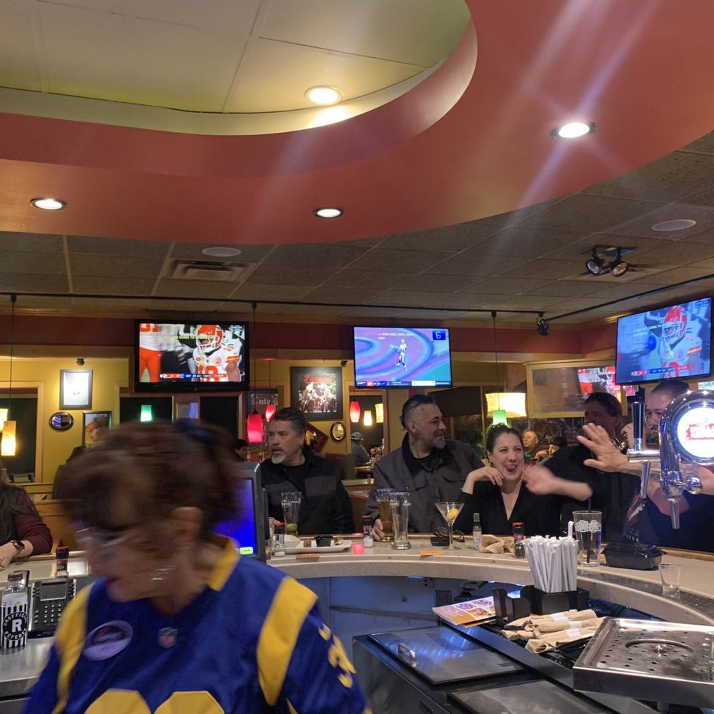 Applebee's Grill + Bar - American Near Me - Santa Fe, New Mexico