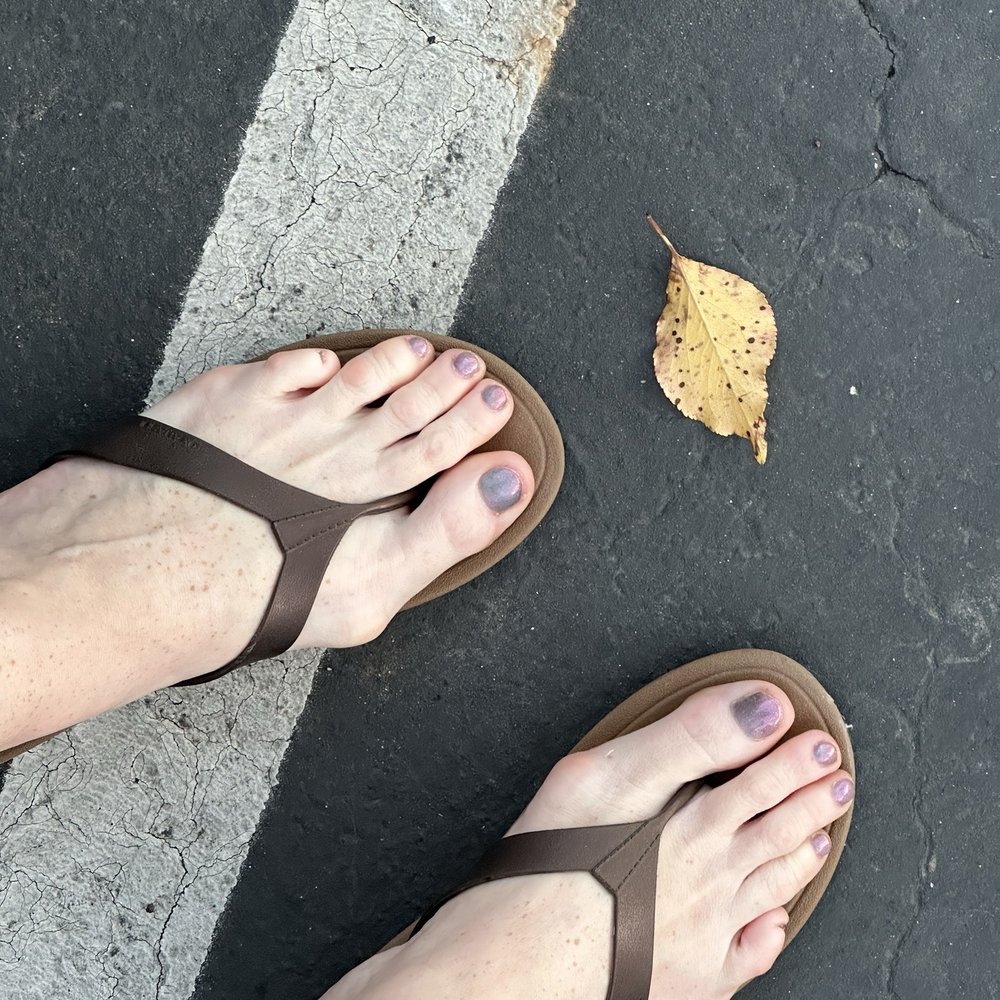 Statu's Belliz Image Salon - Pedicure with gel. It's hard to tell in the pics but it's a magnetic "cat eye" effect that's so fun! - Nail Salons Near Me - Atascadero, California Statu's Belliz Image Salon - Pedicure with gel. It's hard to tell in the pics but it's a magnetic "cat eye" effect that's so fun! - Nail Salons Near Me - Atascadero, California