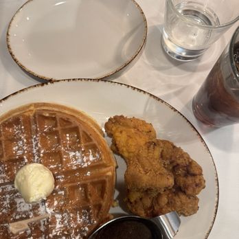 Old Ebbitt Grill - Bars Near Me - Washington, DC, District of Columbia