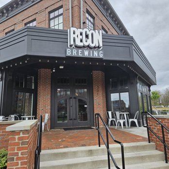 Recon Brewing At Meeder - Cool building in a developing neighborhood in Cranberry Twp! - Breweries Near Me - Cranberry Township, Pennsylvania