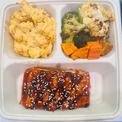 Village Market - Teriyaki Salmon, Double Baked Mac & Cheese and Roasted Vegetables
