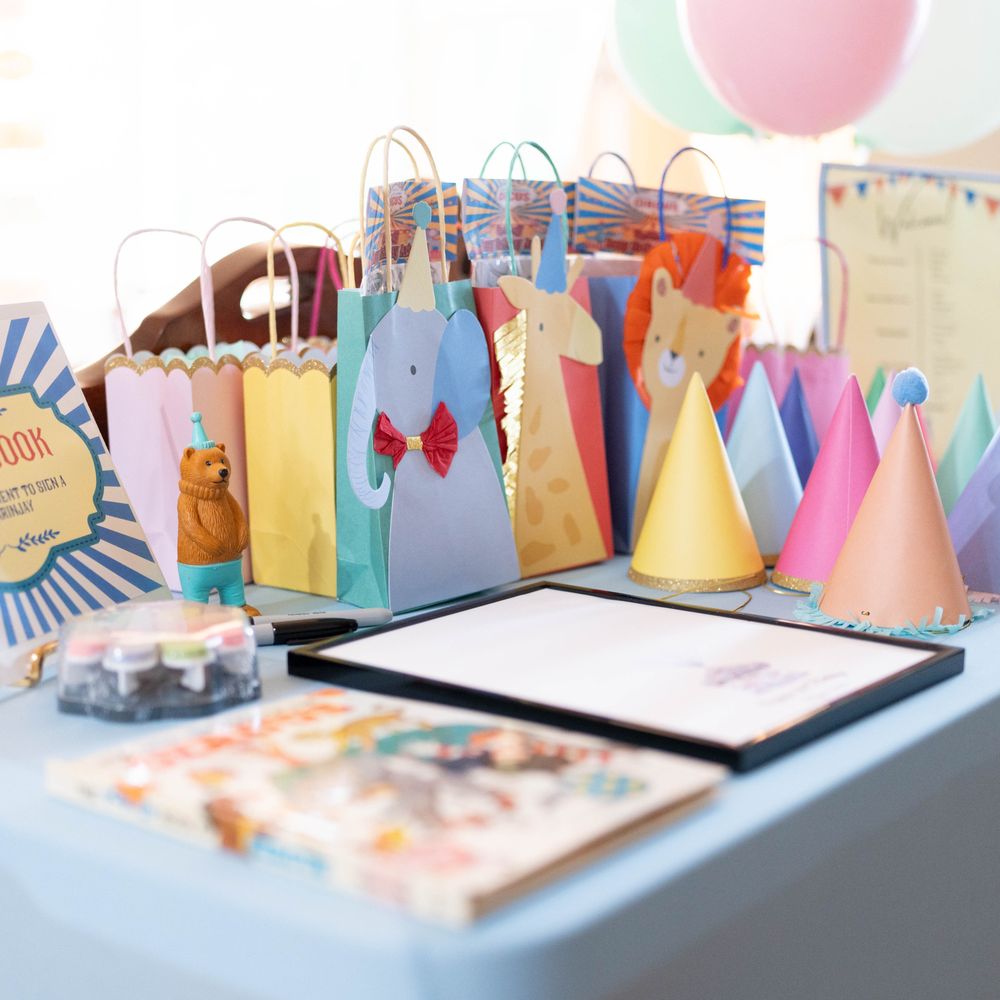 Angel Moore Events - Balloon Services Near Me