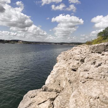 Pace Bend Park - Limestone cliffs - Parks Near Me - Spicewood, Texas