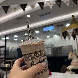 Lucciano's - Cookies and cream gelato expresso