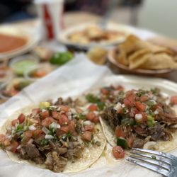 Taqueria Los Pericos - Soft taco full load of meat of choice