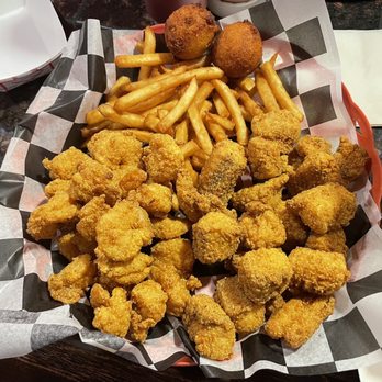 The Fish Market - Jumbo shrimp and catfish basket - Cajun/Creole Near Me - Liberty, Missouri The Fish Market - Jumbo shrimp and catfish basket - Cajun/Creole Near Me - Liberty, Missouri