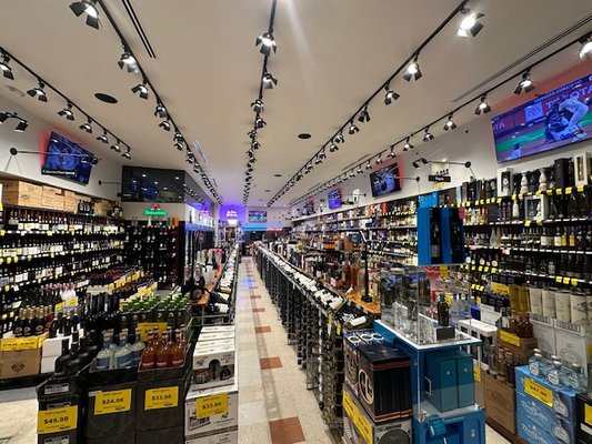 Gulf Liquors by null