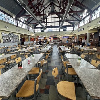 Dunkin' - Seating - Donuts Near Me - Waterfall, Pennsylvania