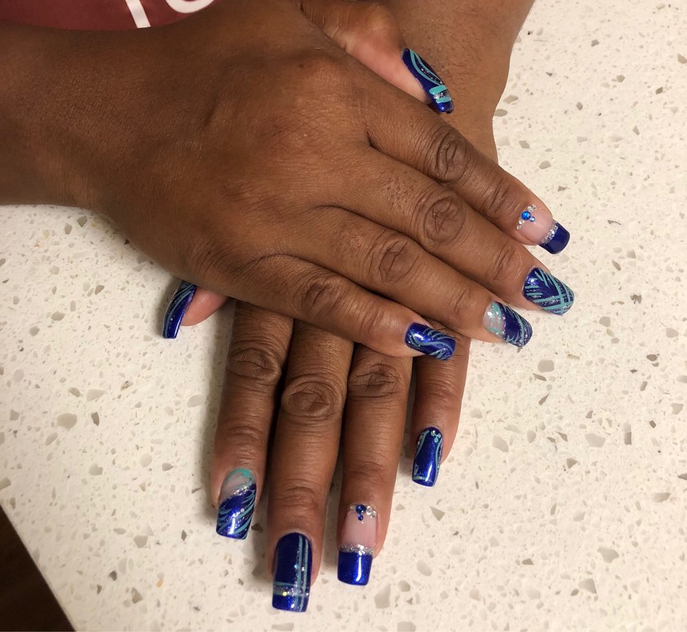 NAILS 4 U Updated September 2024 1081 W Main St, Lewisville, Texas