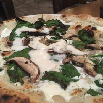 Paesano Pizza - Mushroom, spinach, white sauce - Pizza Near Me - Glasgow, GLG Paesano Pizza - Mushroom, spinach, white sauce - Pizza Near Me - Glasgow, GLG