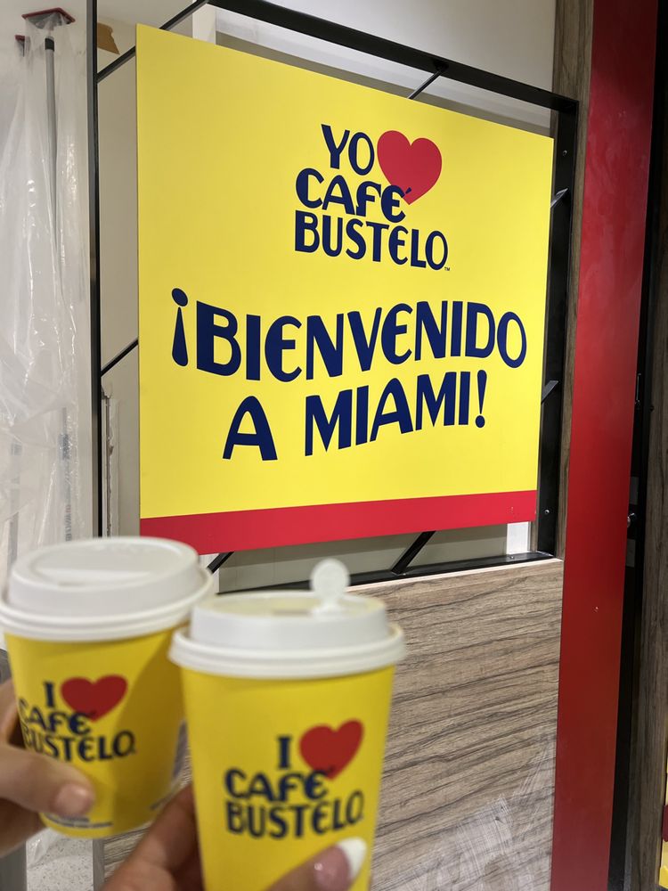Social spots from Bustelo