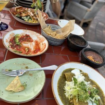 Adobe Grill - Dirty dishes piling up, nobody cares. - Mexican Near Me - La Quinta, California