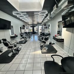 Redline Barbershop