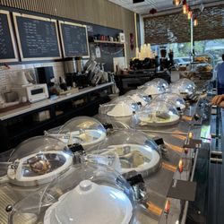 Scoop & Coffee - Behind the counter- gelato being made