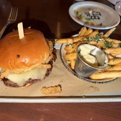 Bar Louie - Carmel - Chipotle Bbq Burger