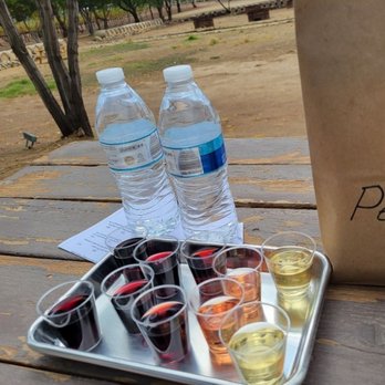 Agua Dulce Winery - Variety of wine tasting - Wineries Near Me - Agua Dulce, California