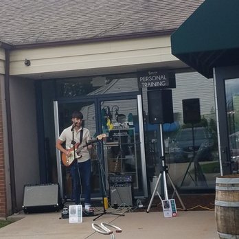 Tri-It Taproom - Live music on the deck - Beer Bar Near Me - Avon, Connecticut