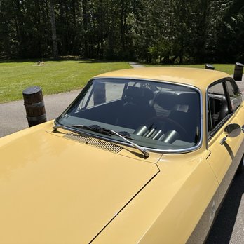 Good Dog Auto Glass - Classic Alfa Romeo - Windshield Installation & Repair Near Me - Renton, Washington Good Dog Auto Glass - Classic Alfa Romeo - Windshield Installation & Repair Near Me - Renton, Washington