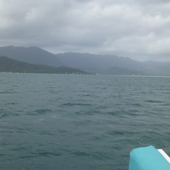 Kaneohe Bay Sandbar - looking stormy - Beaches Near Me - Kaneohe, Hawaii