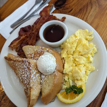 Moke’s Bread And Breakfast - Breakfast & Brunch Near Me - Honolulu, Hawaii Moke’s Bread And Breakfast - Breakfast & Brunch Near Me - Honolulu, Hawaii