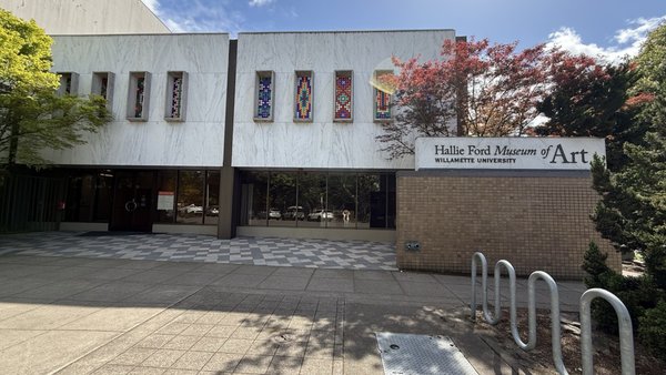 The Hallie Ford Museum of Art by null