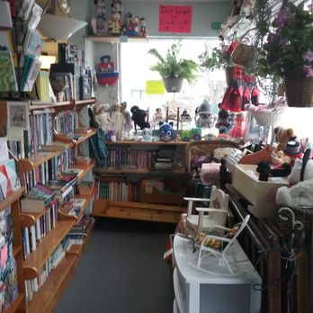 Treats N Treasures - lots of books for adults and children as well as old VHS and DVD movies - Antiques Near Me - Sanford, Maine Treats N Treasures - lots of books for adults and children as well as old VHS and DVD movies - Antiques Near Me - Sanford, Maine