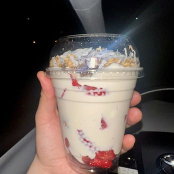 Delicious Strawberries and More - Fresas con Crema  size XS :) - Shaved Ice Near Me - Long Beach, California