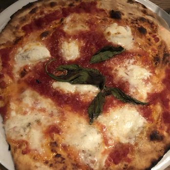 La Perla - Margherita - Italian Near Me - Amsterdam, New Hampshire La Perla - Margherita - Italian Near Me - Amsterdam, New Hampshire