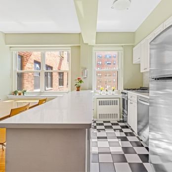 Scrubbed Spotless Cleaning - Kitchen countertop, cabinets, appliances - Home Cleaning Near Me Scrubbed Spotless Cleaning - Kitchen countertop, cabinets, appliances - Home Cleaning Near Me