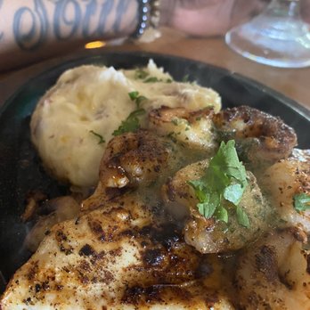 Applebee's Grill + Bar - Sports Bars Near Me - Puyallup, Washington