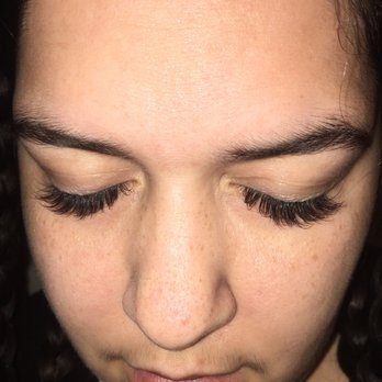 Alyssa's Eyelash - 2 weeks after getting the silk eyelashes. - Nail Salons Near Me - Montclair, California