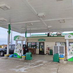 Eagan BP - Convenience store