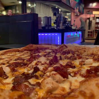 Mellow Mushroom Atlanta - Brookhaven - Funky Q Chicken - Pizza Near Me - Atlanta, Georgia Mellow Mushroom Atlanta - Brookhaven - Funky Q Chicken - Pizza Near Me - Atlanta, Georgia
