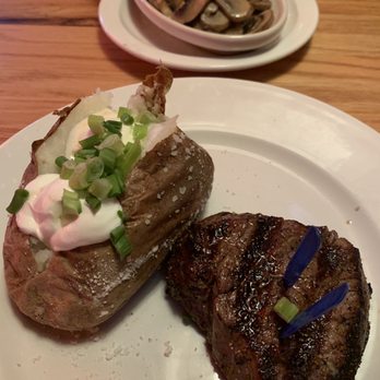 Logan's Roadhouse - Dinner 11/19/2020: Filet Mignon with Baked Potato and sautéed Mushrooms - American Near Me - Greenville, South Carolina