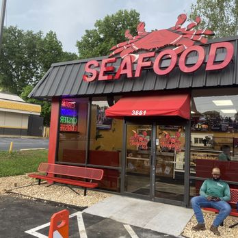 Champ’s Seafood & Grill - The entrance - Seafood Near Me - Atlanta, Georgia