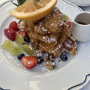 Sweet Maple - chicken croffle - Breakfast & Brunch Near Me - Cupertino, California Sweet Maple - chicken croffle - Breakfast & Brunch Near Me - Cupertino, California