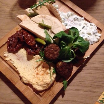 Draughts - Mezze board - Bars Near Me - London, XGL Draughts - Mezze board - Bars Near Me - London, XGL