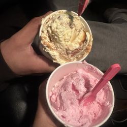 Dunkin' - Baskin Robbin ice cream
