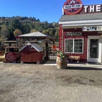 Julian Pit Stop - Outside of store - Coffee & Tea Near Me - Julian, California