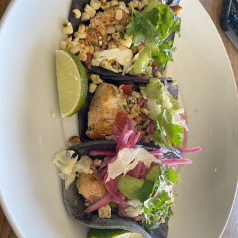 Splashes Restaurant - Mahi Mahi Fish Tacos wow it was absolutely delicious and fresh - New American Near Me - Laguna Beach, California Splashes Restaurant - Mahi Mahi Fish Tacos wow it was absolutely delicious and fresh - New American Near Me - Laguna Beach, California