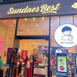 Exterior outside entrance of Sundaes Best - Storefront - New York, New York Exterior outside entrance of Sundaes Best - Storefront - New York, New York