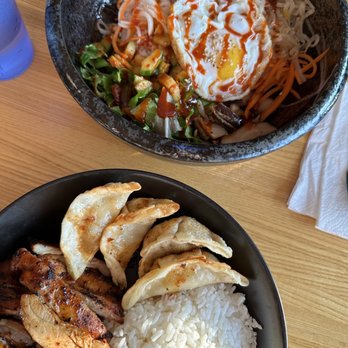 Ta Joia - Spicy chicken bowl w/ a side of pico de gallo. Added pot stickers. Bibimbap. - Asian Fusion Near Me - Bothell, Washington