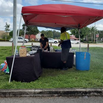 Traffic Man BBQ - Caterers Near Me - Davie, Florida