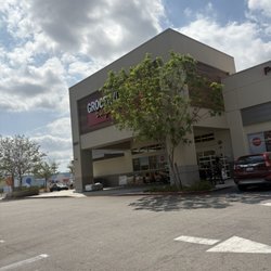 Grocery Outlet - Bad customer service