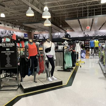 DICK'S Sporting Goods - Sports Wear Near Me - Cerritos, California