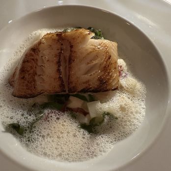 Le Crocodile Restaurant - French Near Me - Vancouver, British Columbia