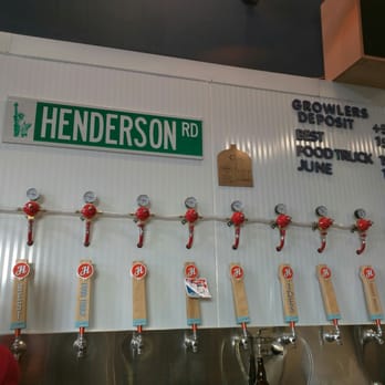 Henderson Brewing - Breweries Near Me - Toronto, Ontario